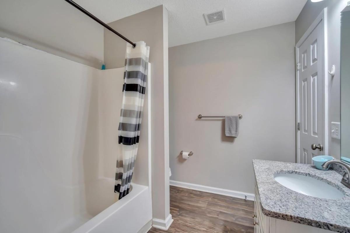 Cozy And Contemporary Villa 1 Mile From Gsu Statesboro Exterior photo