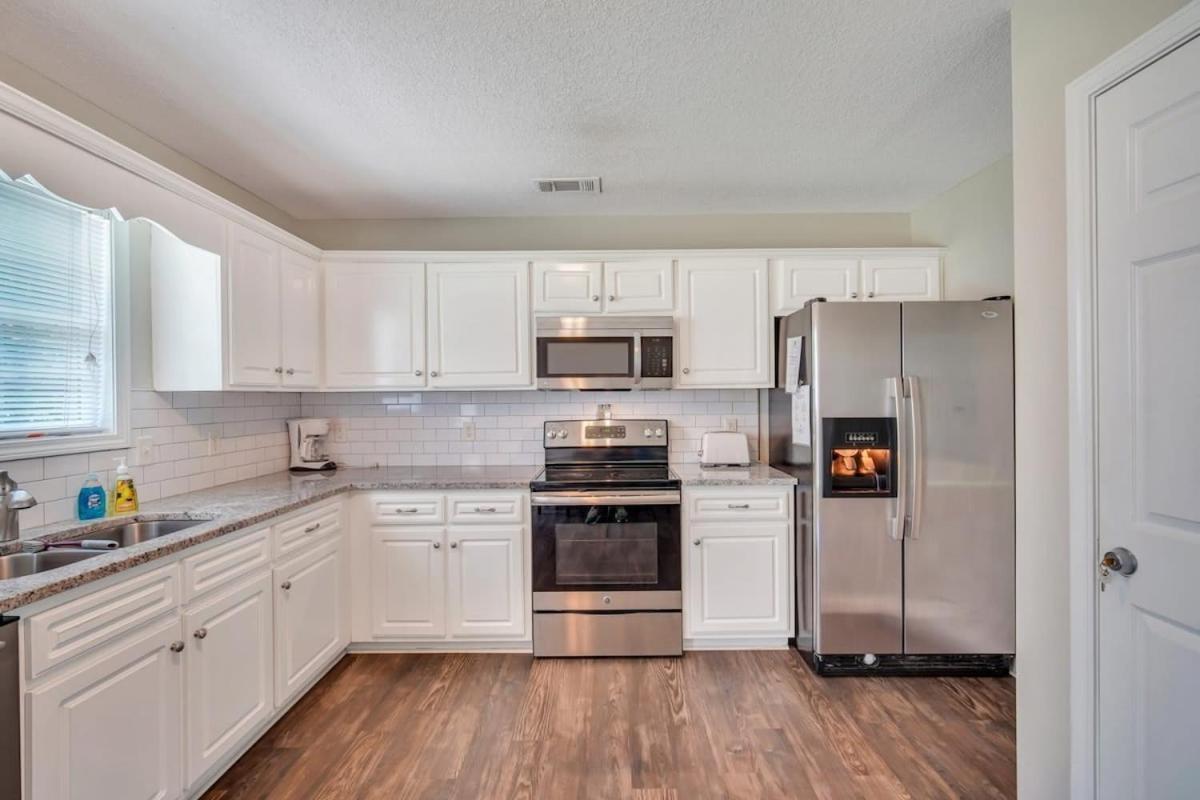 Cozy And Contemporary Villa 1 Mile From Gsu Statesboro Exterior photo
